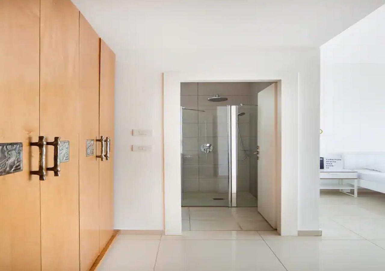 O&O Group- Special Apartment Sea View Luxury Tower Bat Yam Bagian luar foto